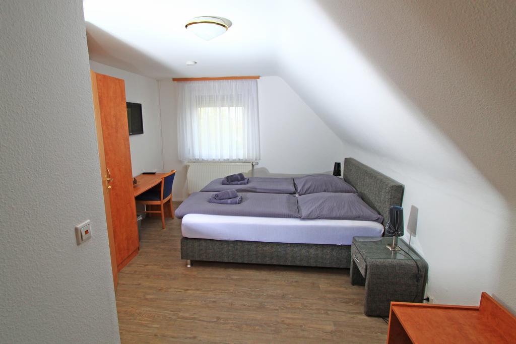 Hotel Sonnenhof Sindelfingen Kamer foto